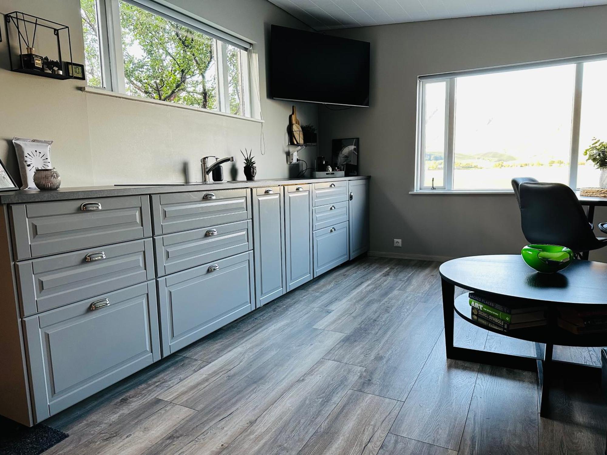 מושפלשבאר Cosy Lakeview Cabin 45 Minutes From Reykjavik מראה חיצוני תמונה