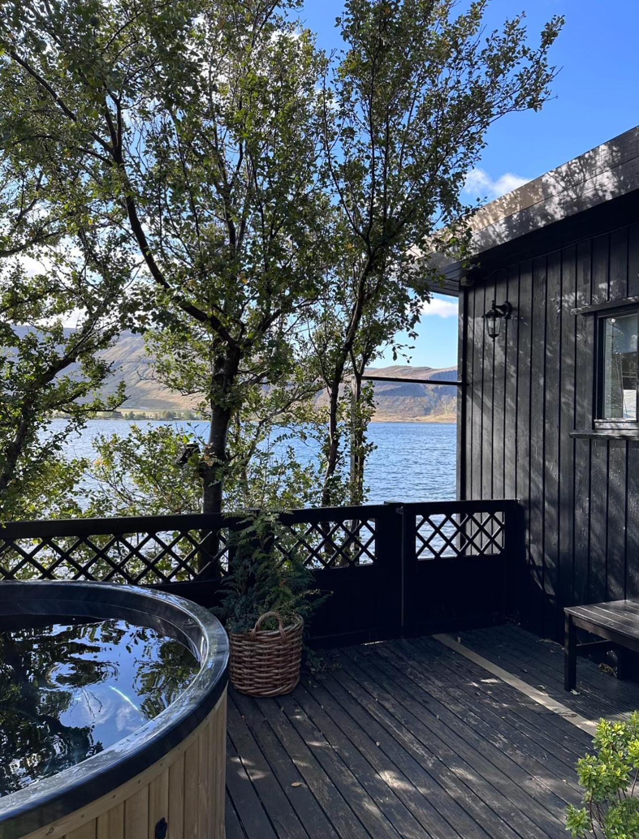 מושפלשבאר Cosy Lakeview Cabin 45 Minutes From Reykjavik מראה חיצוני תמונה
